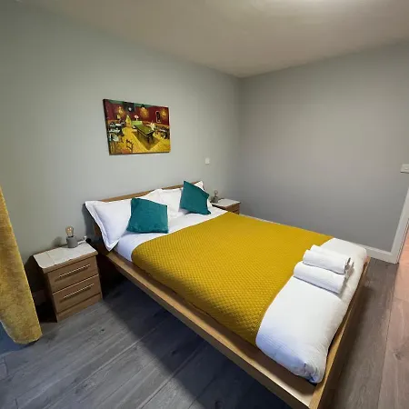 Stunning Floor Southside 2 Beds Parking Wifi Netflix Apartamento *